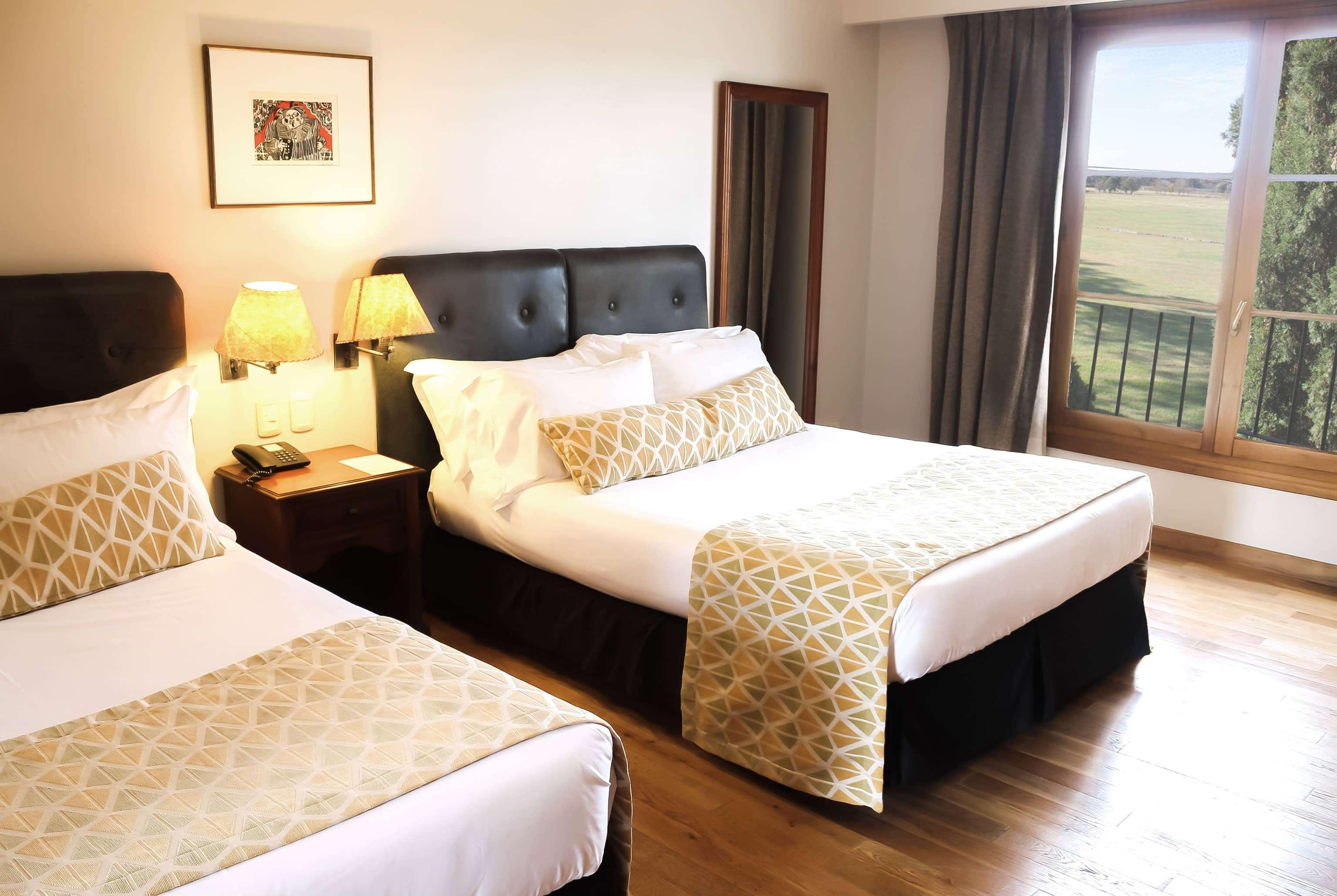 Отель Wyndham Garden Lujan Экстерьер фото