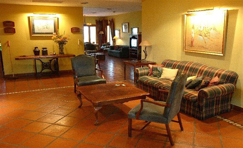 Отель Wyndham Garden Lujan Экстерьер фото