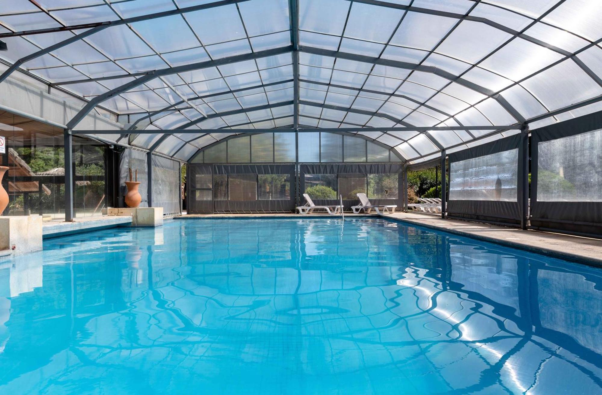 Отель Wyndham Garden Lujan Экстерьер фото