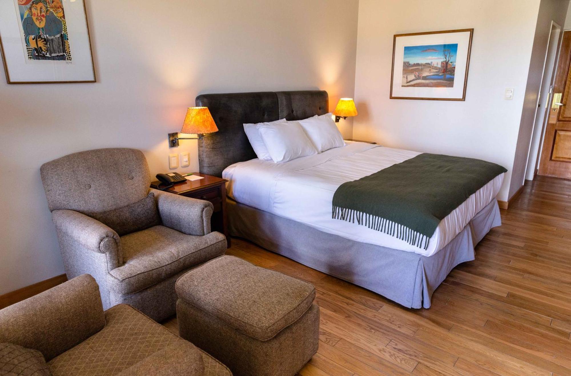 Отель Wyndham Garden Lujan Экстерьер фото