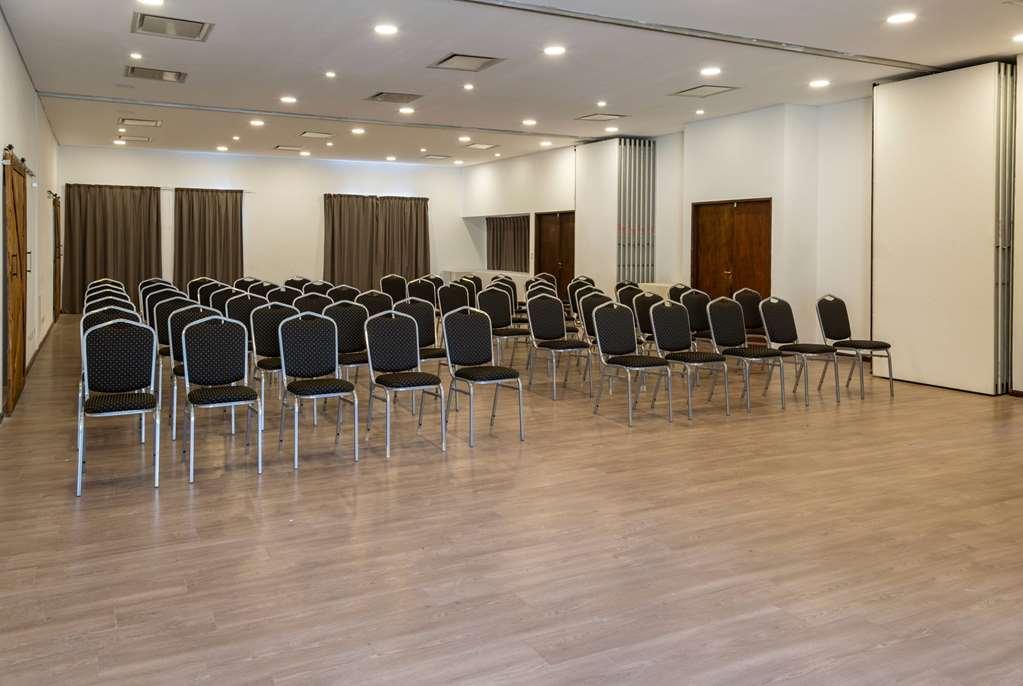 Отель Wyndham Garden Lujan Удобства фото