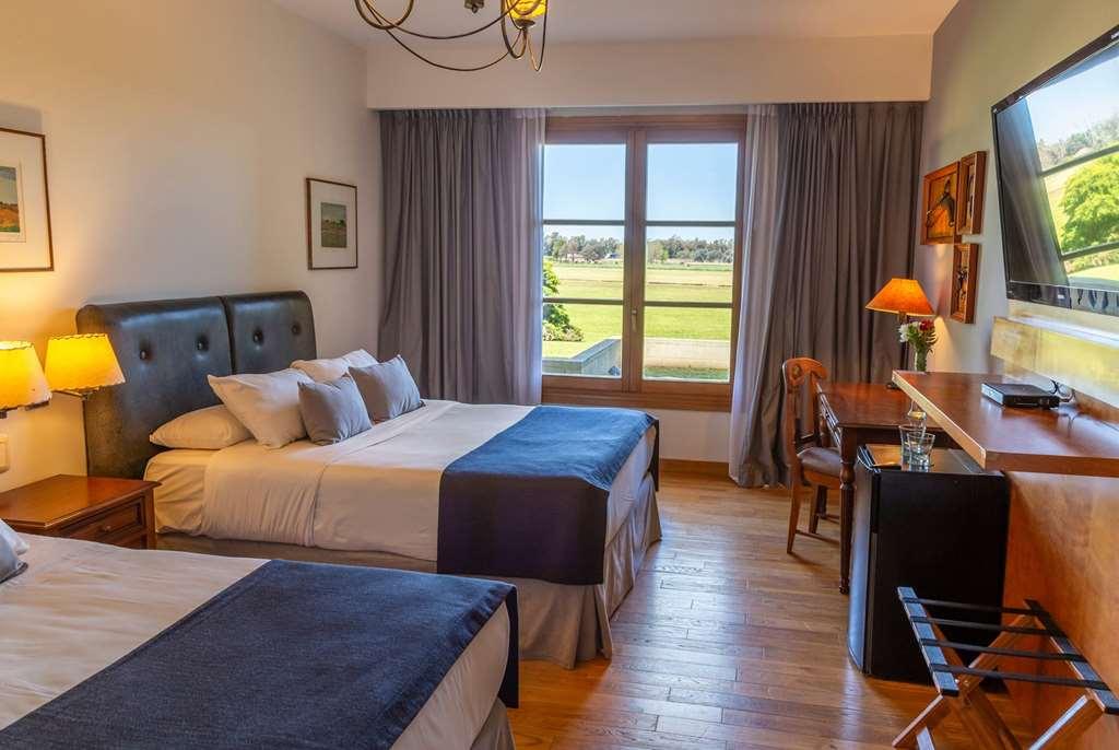 Отель Wyndham Garden Lujan Номер фото